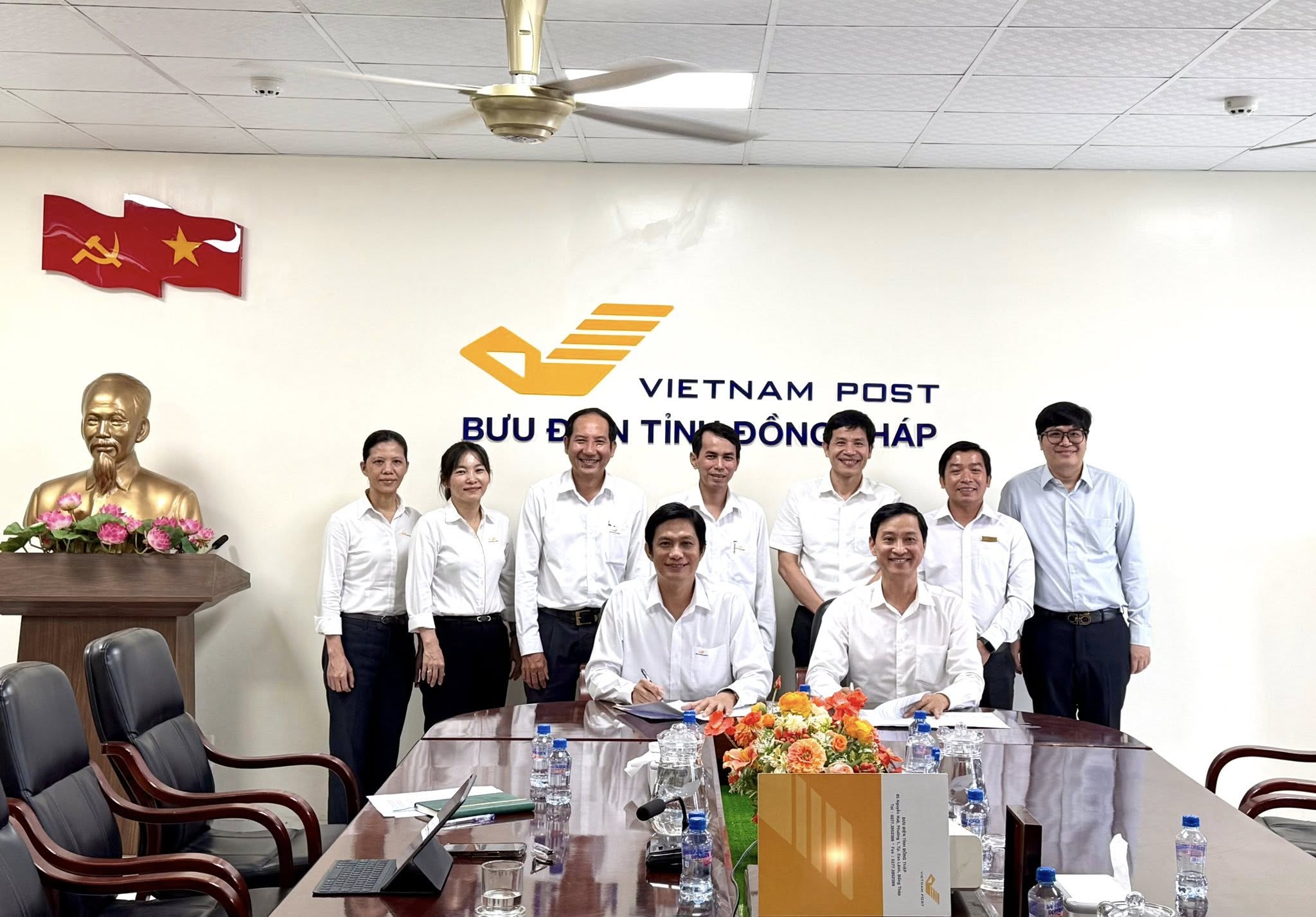 Nhật Huy Khang ký kết hợp tác cùng Bưu điện Tỉnh Đồng Thá