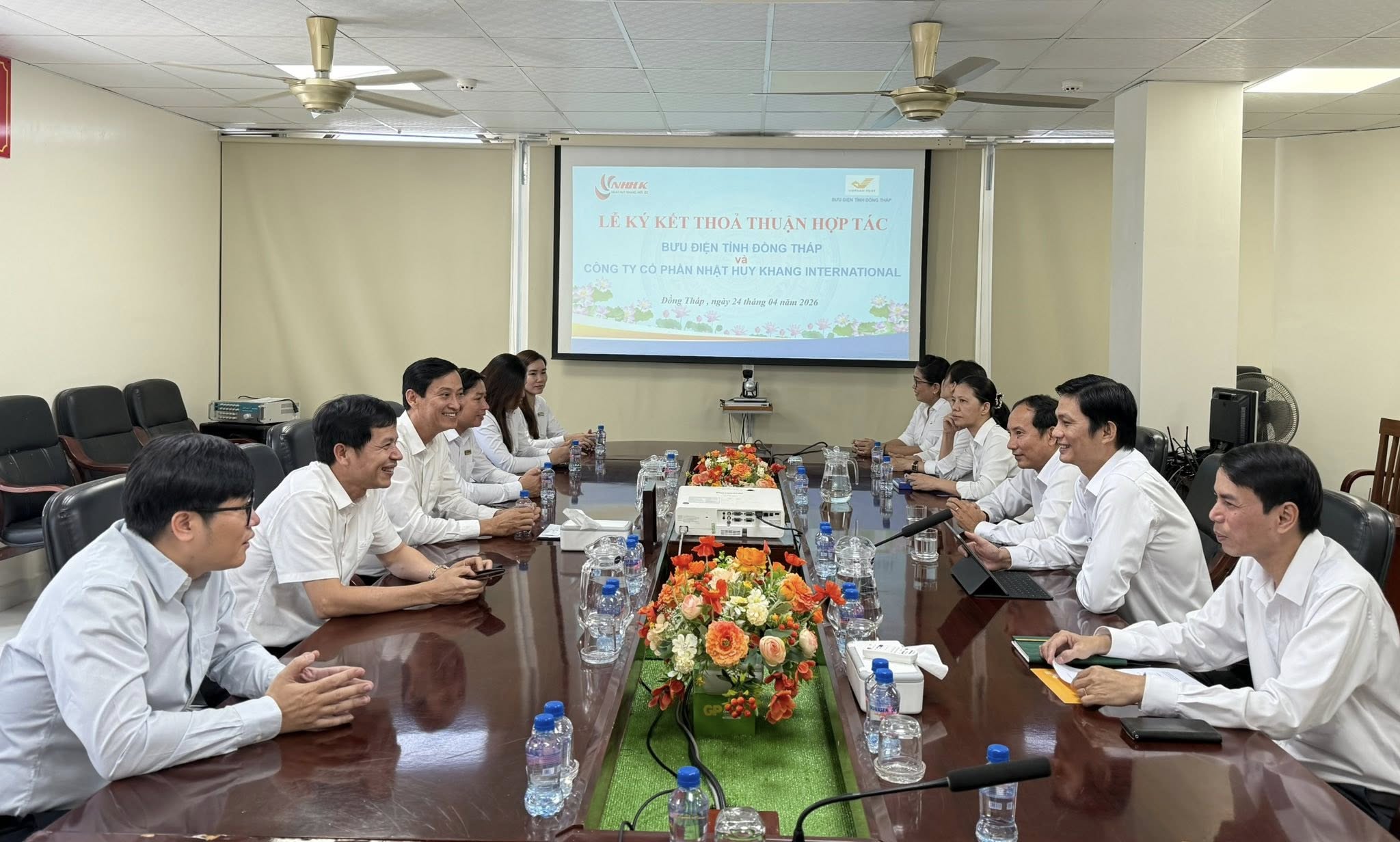 Nhật Huy Khang ký kết hợp tác cùng Bưu điện Tỉnh Đồng Thá