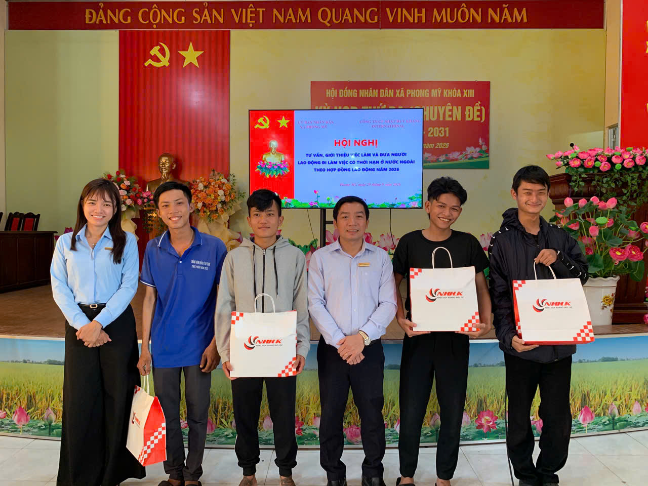 Từ Xã Phong Mỹ, mở ra những hướng đi nghề nghiệp mới cùng Nhật Huy Khang