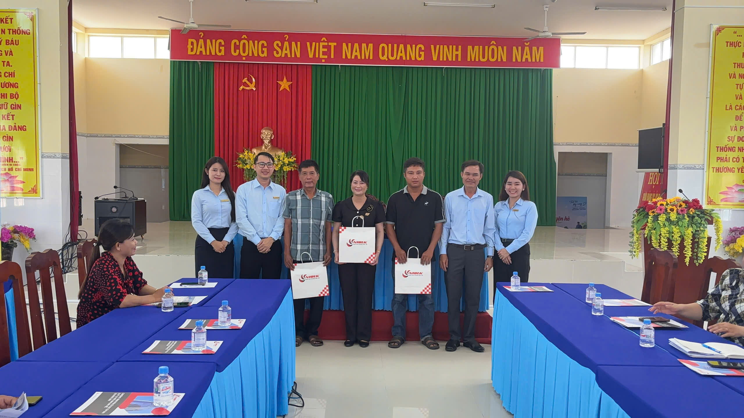 Nhật Huy Khang Vĩnh Long tham gia hội thảo tư vấn việc làm tại Xã Mỹ Long